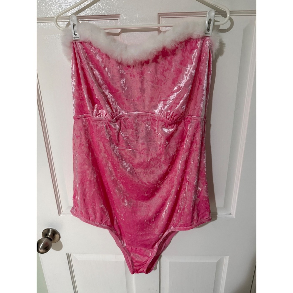 Torrid Pink Strapless Velour Bodysuit Bunny Pink Velvet 4 NEW lingerie Halloween